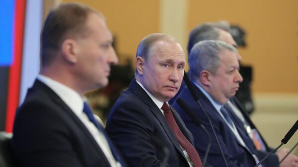 Президент России Владимир Путин на пленарном заседании съезда Российского союза промышленников и предпринимателей 