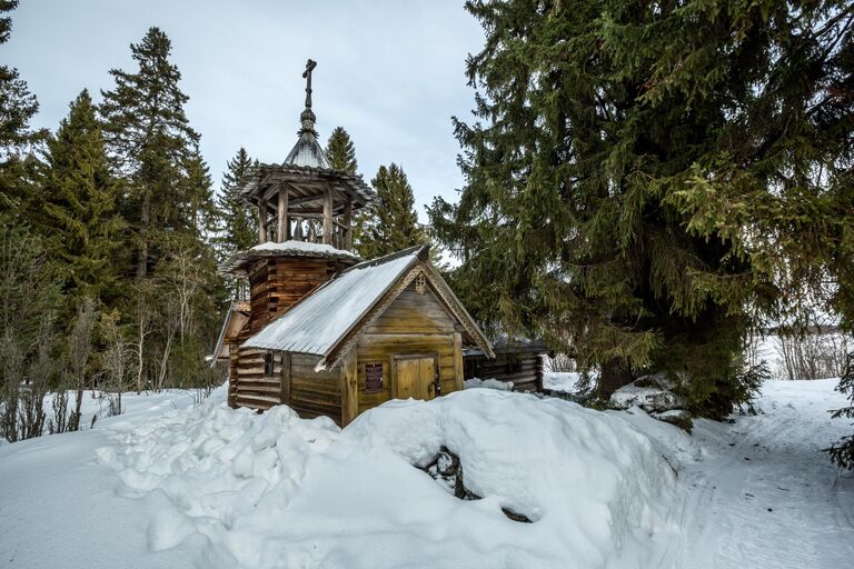 Часовня Параскевы Пятницы и Варлаама Хутынского в деревне Подъельники в Медвежьегорском районе Республики Карелия