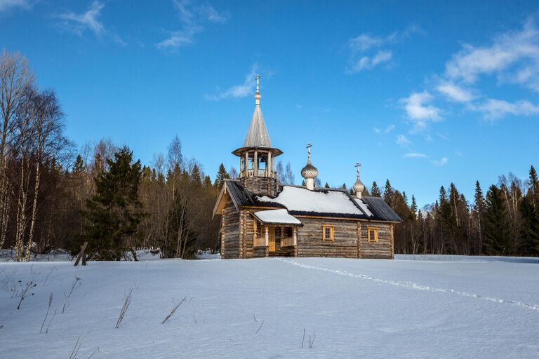 Клименецкий Свято-Троицкий монастырь на острове Большой Климецкий в Медвежьегорском районе Республики Карелия