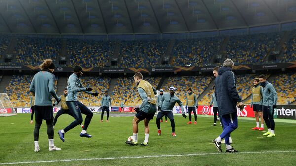 Тренировка Челси на Олимпийском стадионе в Киеве перед матчем Лиги Европы против Динамо