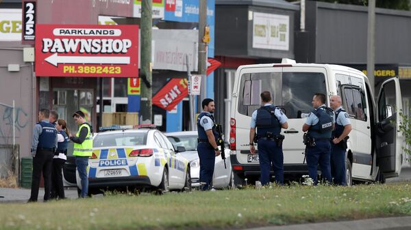 Полиция возле мечети в Линвуде, Крайстчерч, Новая Зеландия. 15 марта 2019