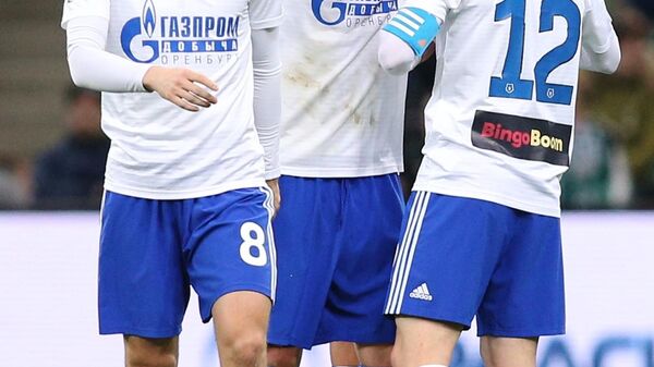 Футболисты Оренбурга Даниэль Мишкич, Джордже Деспотович, Андрей Малых (слева направо)