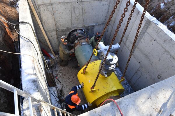 Запорное устройство газопровода Запорное устройство газопровода