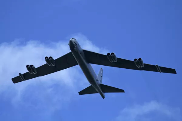 Стратегический бомбардировщик Boeing B-52H Stratofortress ВВС США Стратегический бомбардировщик Boeing B-52H Stratofortress ВВС США
