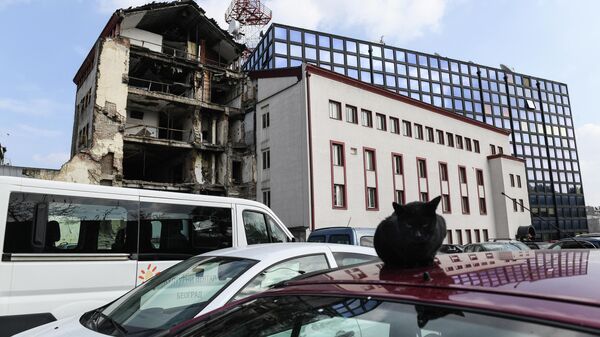 Белград. Здание телецентра с последствиями разрушений бомбежек НАТО