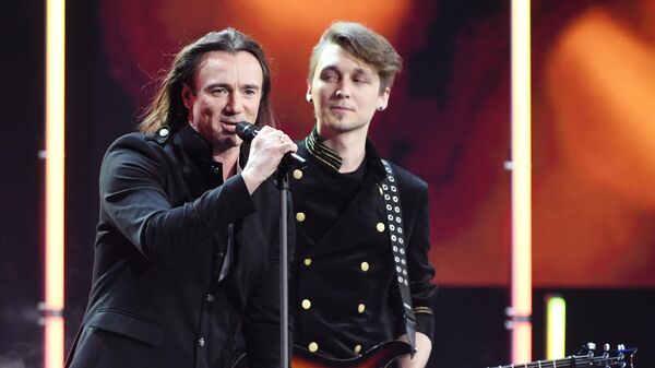 Группа Земляне во время церемонии вручения музыкальной премии BraVo в Москве