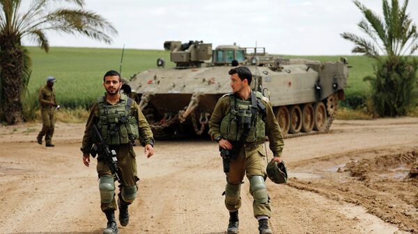 Израильские военные в районе границы между Израилем и сектором Газа