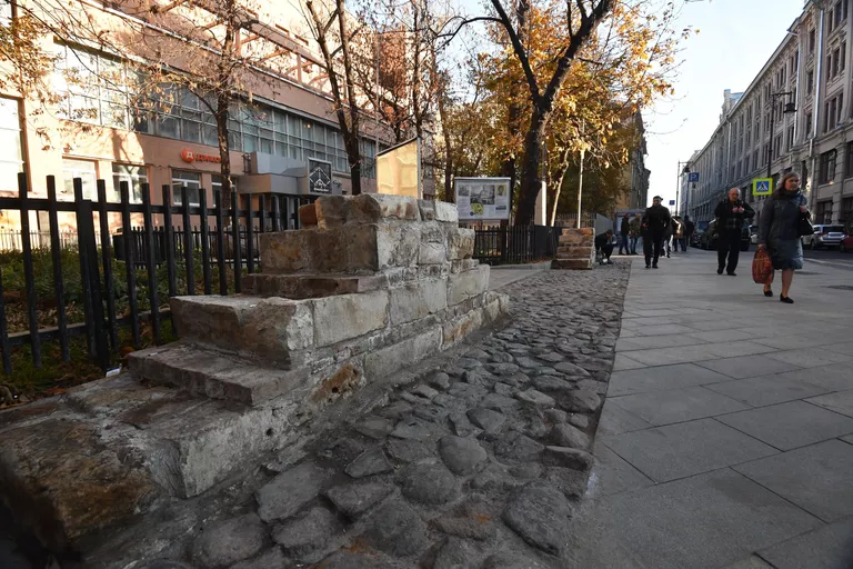 Большой Златоустинский переулок в Москве Большой Златоустинский переулок в Москве