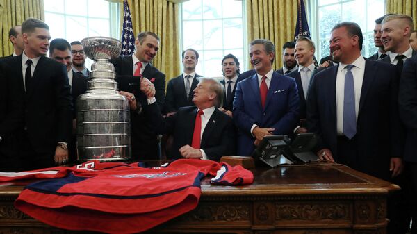 Хоккеисты Вашингтона на встрече с президентом США Дональдом Трампом в Белом доме