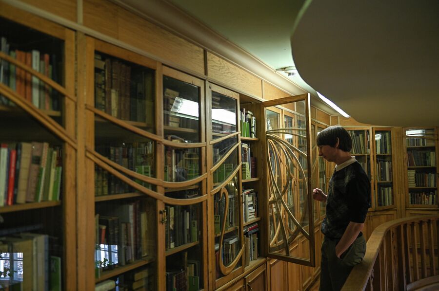 В библиотеке ГИТИСа