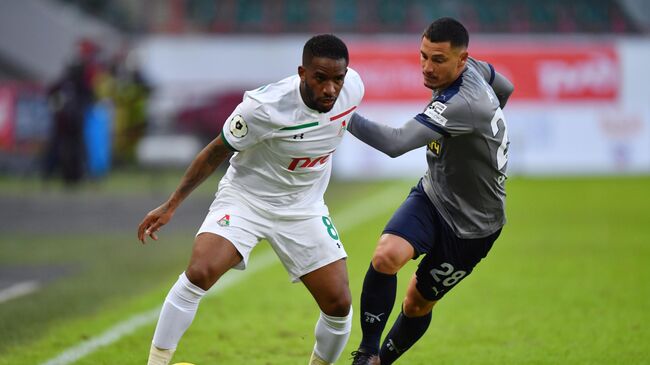 Паул-Виорел Антон (справа)