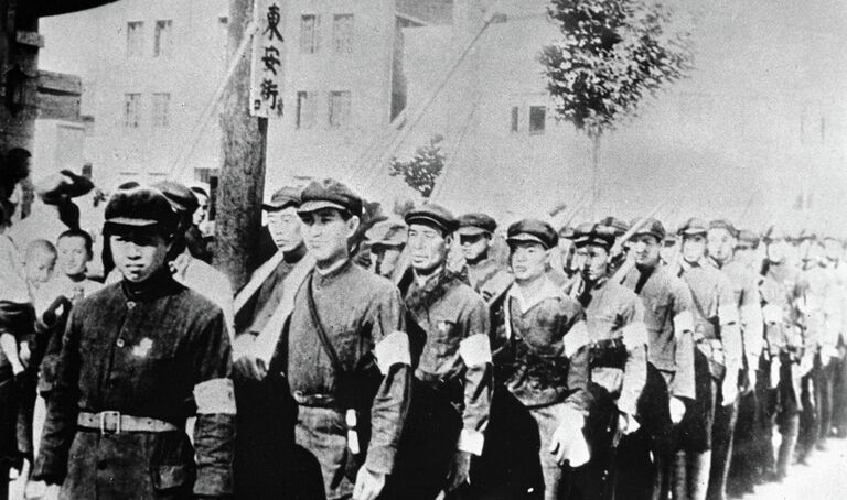 Рабочие и крестьянские вооруженные отряды Китая во время войны с империалистической Японией. 1945 год 