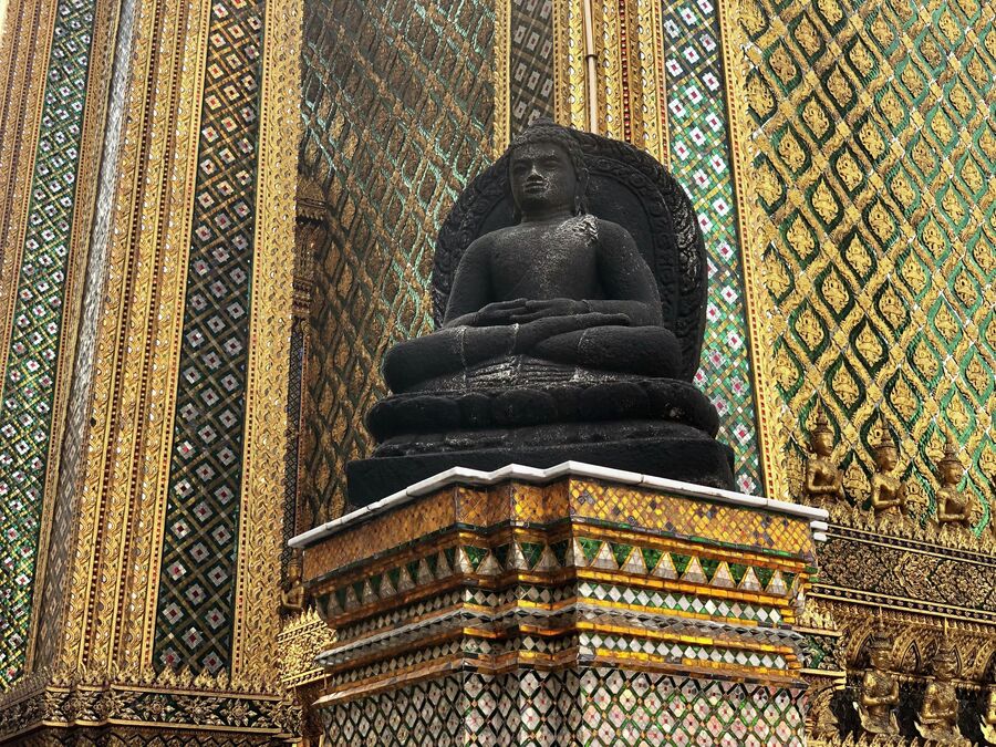 Статуя Будды, Большой дворец, Бангкок, Таиланд 