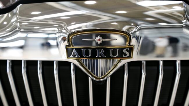 Автомобиль Aurus