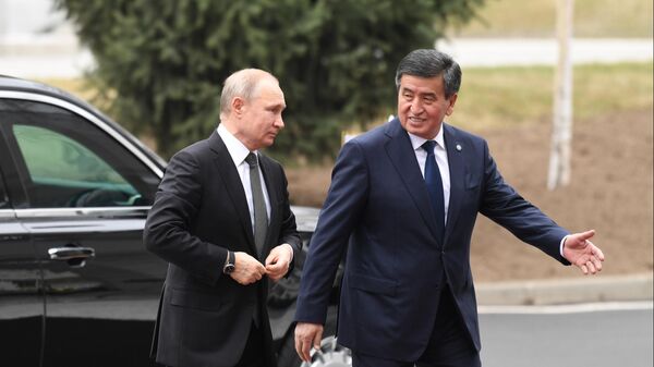 Президент РФ Владимир Путин и президент Киргизии Сооронбай Жээнбеков. 28 марта 2019