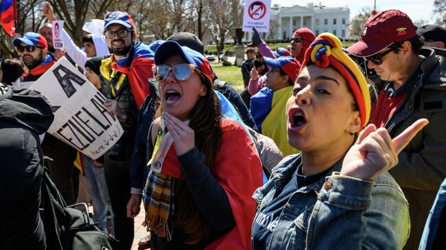 Митинг против вмешательства США в дела Венесуэлы 