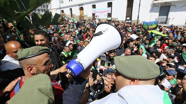 Акция протеста в столице Алжира 