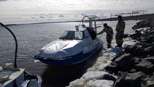 Спасатели в Финском заливе
