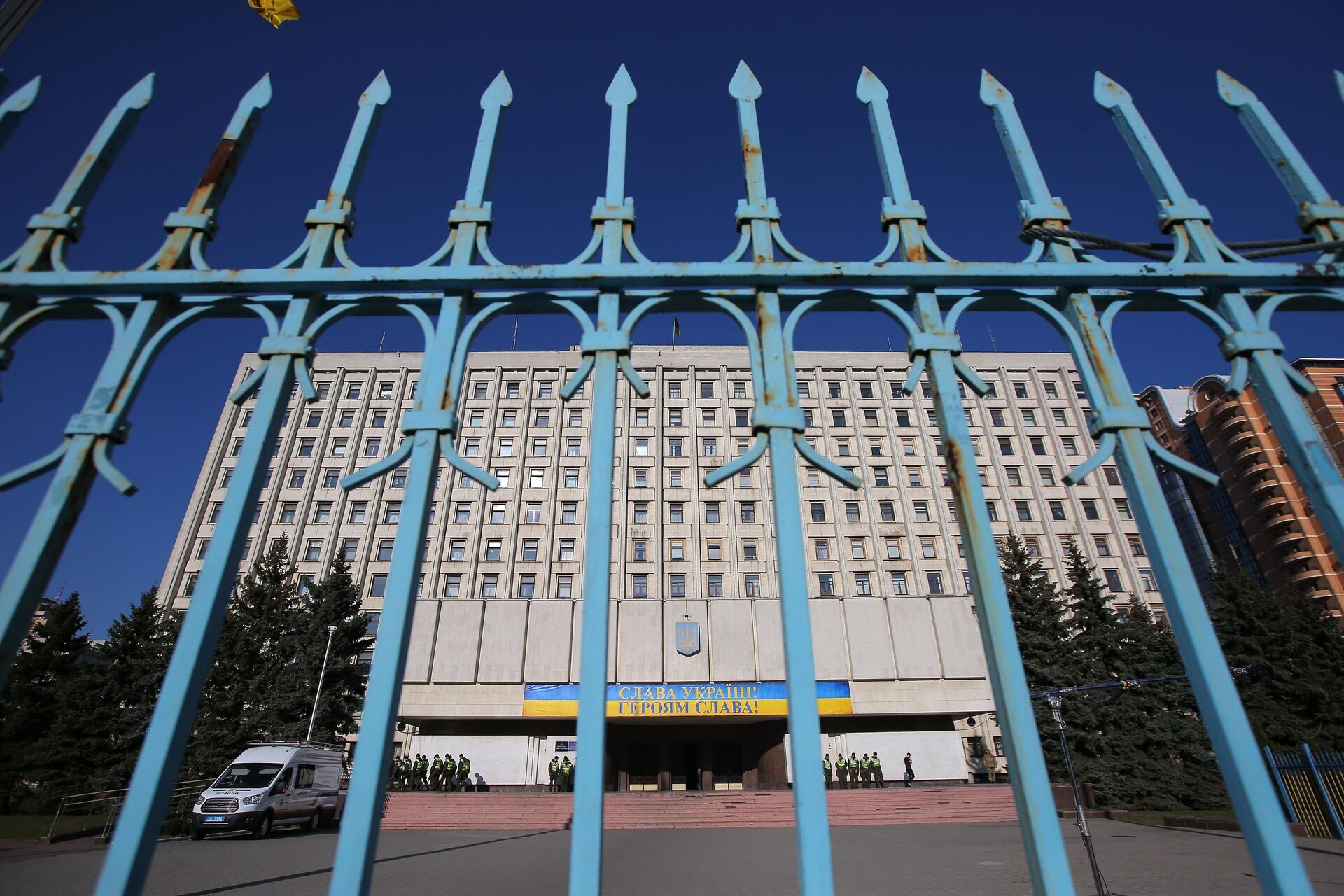 Здание ЦИК Украины в Киеве во время президентских выборов президента Украины - РИА Новости, 1920, 01.04.2025