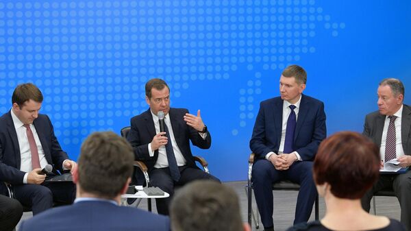 Председатель правительства РФ Дмитрий Медведев во время встречи с представителями малого и среднего бизнеса Пермского края. 2 апреля 2019