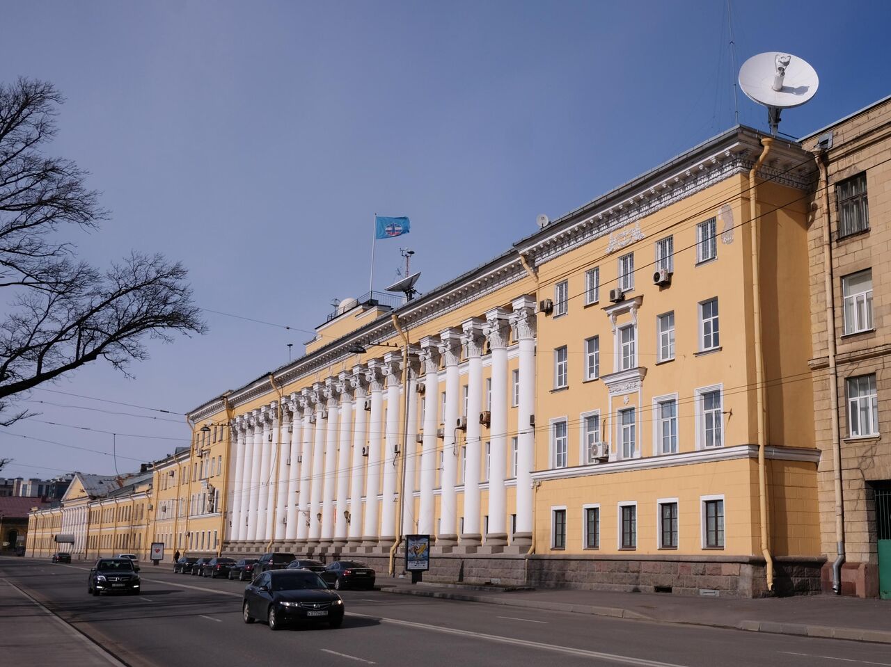 СМИ: в академии при Минобороны арестовали преподавателей за хищения - РИА  Новости, 01.03.2024