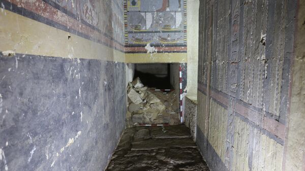 Вход в гробницу времен пятой династии фараонов, найденной в Саккаре