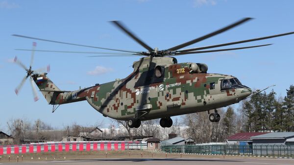 Тяжелый военно-транспортный вертолет Ми-26Т2В. Архивное фото