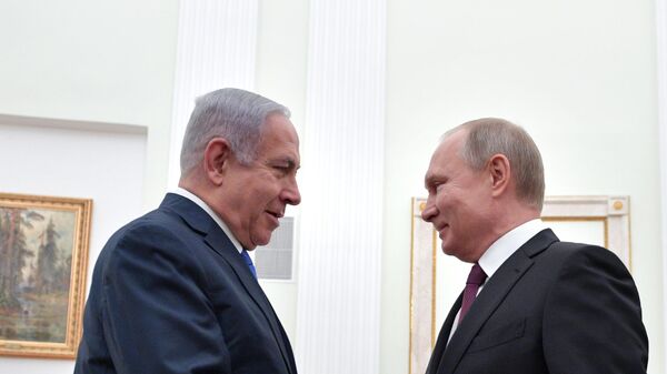 Президент РФ Владимир Путин и премьер-министр Израиля Биньямин Нетаньяху во время встречи. 