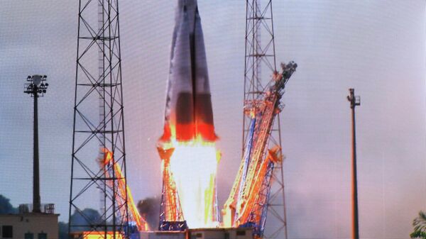 Прямая трансляция старта российской ракеты Союз-СТ-Б с четырьмя спутниками O3b, запущенной из Гвианского космического центра в Куру