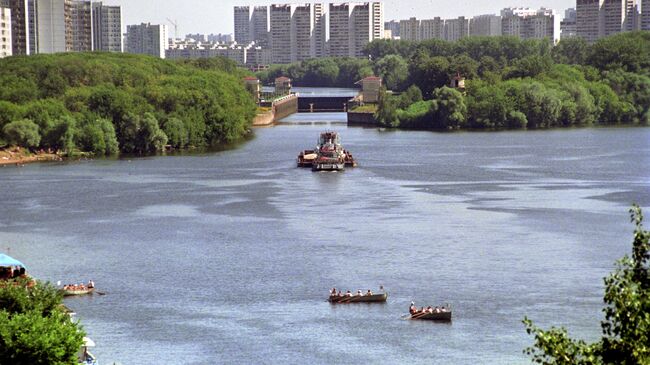 Москва-река в районе Капотни