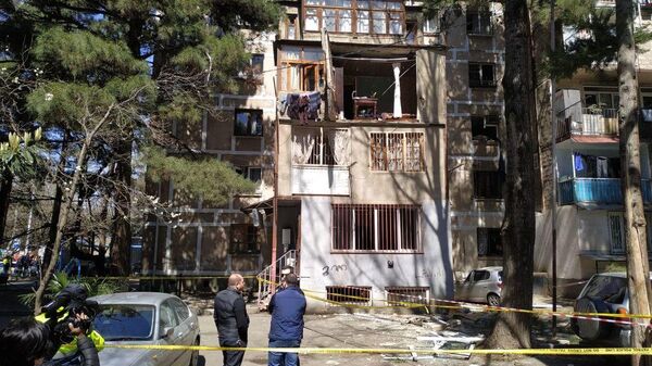 Последствия взрыва в жилом доме в Тбилиси, в районе Дигоми. 7 апреля 2019