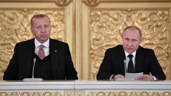 Президент РФ Владимир Путин и президент Турции Реджеп Тайип Эрдоган во время встречи с ведущими представителями деловых кругов двух стран. 8 апреля 2019