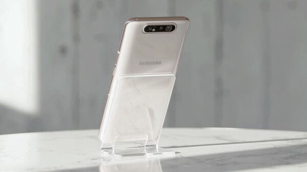 Телефон Samsung Galaxy A80 с поворотной камерой Фото 