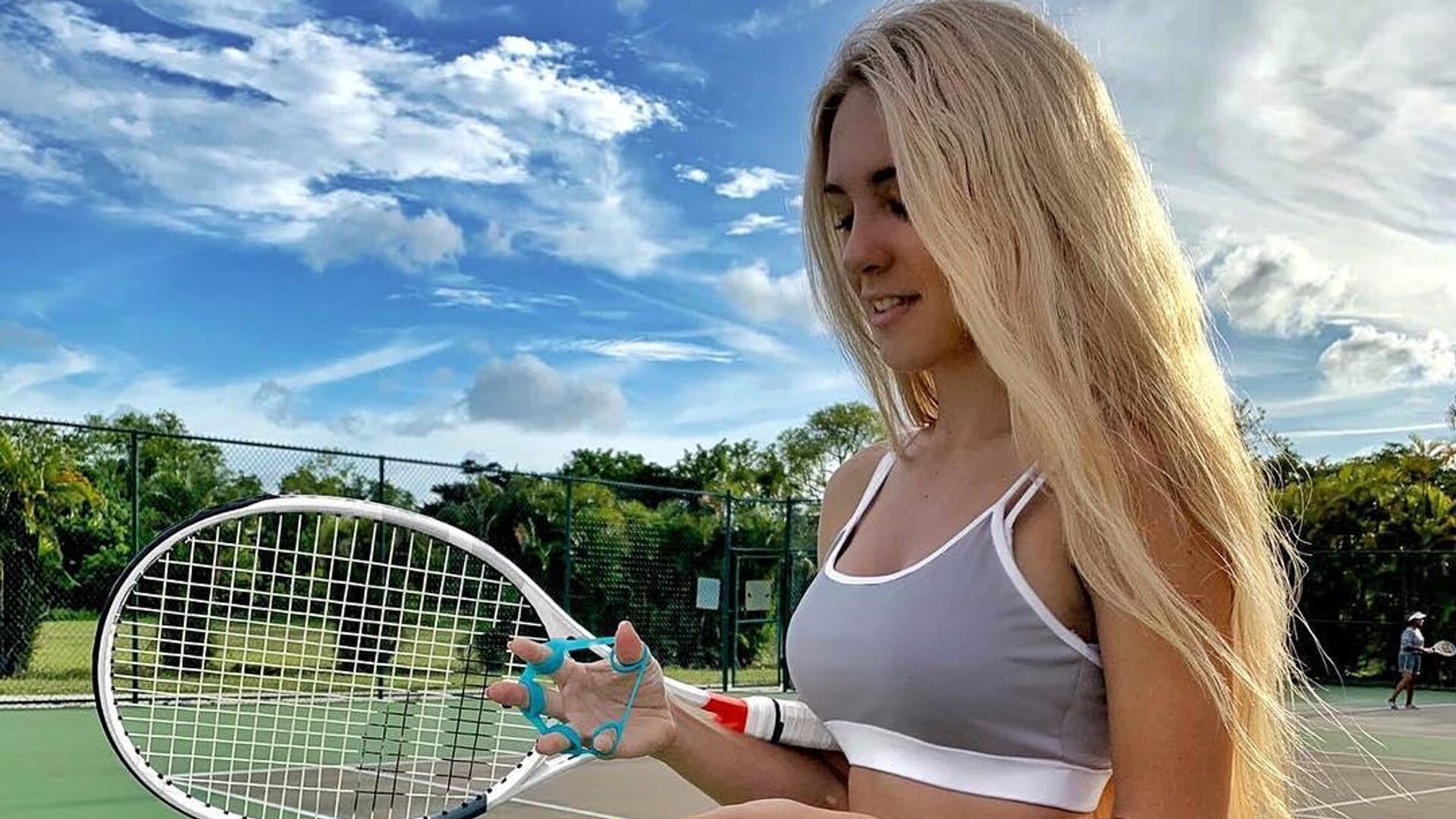 Гарна дивчина: 18-летняя теннисистка из Украины с задатками модели - РИА  Новости Спорт, 11.04.2019