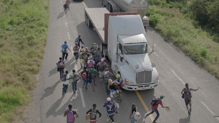 The Migrant Caravan фотографа Pieter Ten Hoopen, занявшего первое место в категории Story of the Year в фотоконкурсе World Press Photo 2019