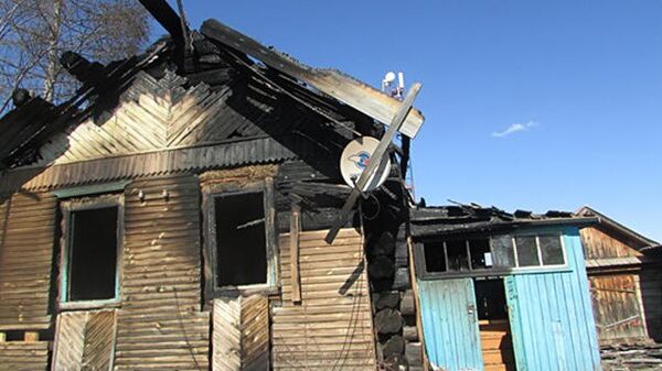 Сгоревший дом в поселке Барахоево
