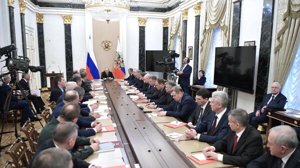 Президент РФ Владимир Путин проводит расширенное заседание с постоянными членами Совета безопасности РФ. 16 апреля 2019
