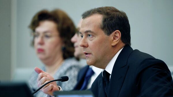  Председатель правительства РФ Дмитрий Медведев после выступления в Государственной Думе РФ с отчётом правительства РФ о результатах деятельности за 2018 год. 17 апреля 2019