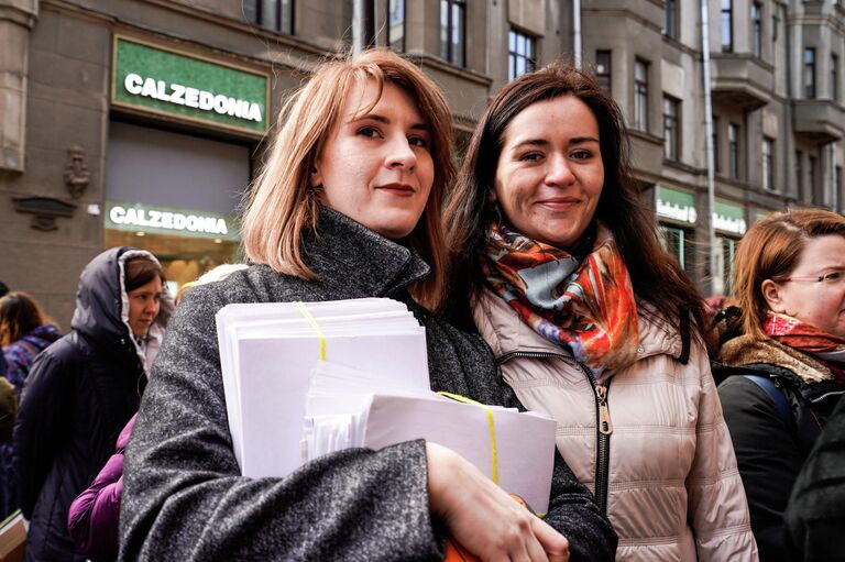 Участники акции по популяризации раздельного сбора мусора Участники акции по популяризации раздельного сбора мусора