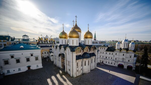 Вид с Колокольни Ивана Великого на Соборную Площадь Московского Кремля