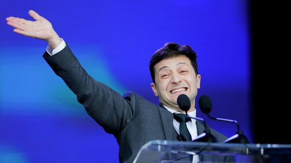 Кандидат в президенты Украины Владимир Зеленский во время дебатов в НСК Олимпийский в Киеве. 19 апреля 2019