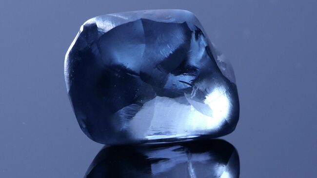 Голубой бриллиант весом более 20 каратов, принадлежащий компании Okavango Diamond Company 