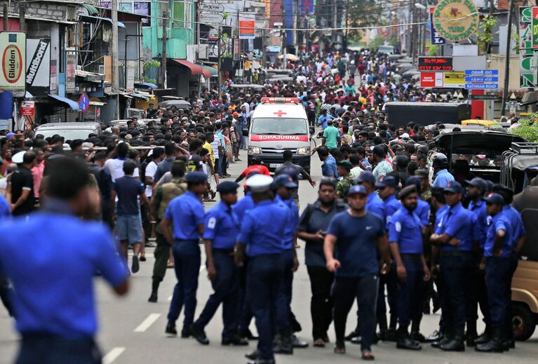 Ситуация в городе Коломбо на Шри-Ланке, где произошла серия взрывов во время празднования католической Пасхи. 21 апреля 2019