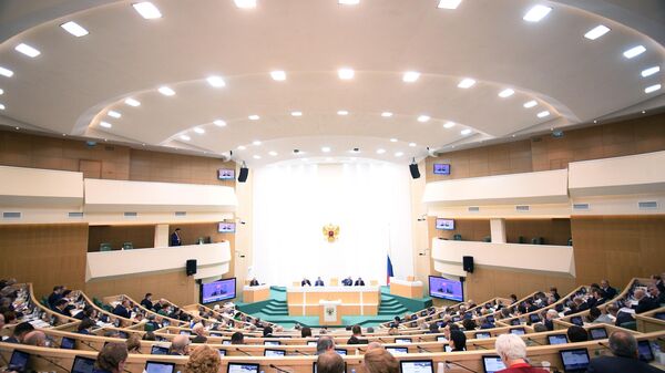 Сенаторы на заседании Совета Федерации РФ. 22 апреля 2019