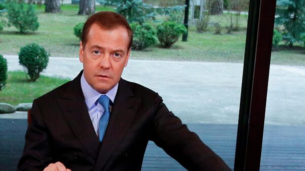 Председатель правительства РФ Дмитрий Медведев проводит встречу с участниками Всероссийского экологического форума Чистая страна партии Единая Россия. 23 апреля 2019