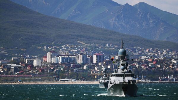 Малый ракетный корабль проекта 21631 Углич на учениях корабельных ударных групп Каспийской флотилии ВМФ России