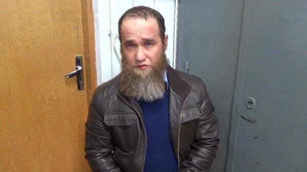 Житель Ставропольского края Тахир Бегельдиев, задержанный по подозрению в участии в вооруженном вторжении бандформирований Шамиля Басаева и Эмира Хаттаба в Республику Дагестан в 1999 году