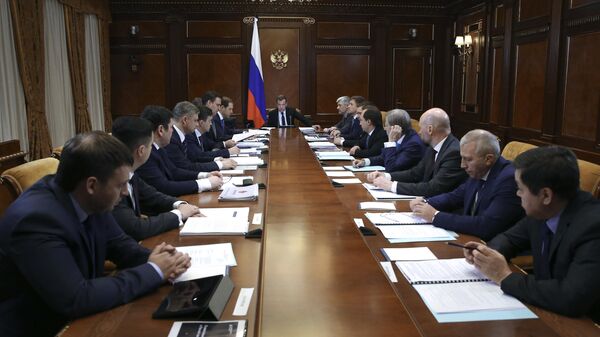 Председатель правительства РФ Дмитрий Медведев проводит заседание правительственной комиссии по импортозамещению. 24 апреля 2019