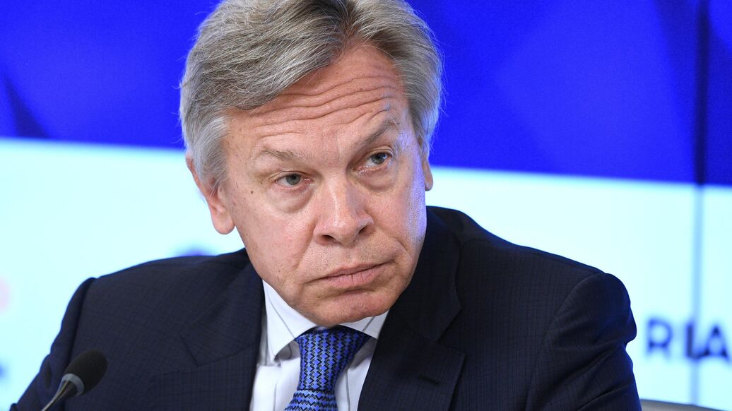 © РИА Новости / Нина ЗотинаПерейти в медиабанк<br>Председатель комиссии Совета Федерации РФ по информационной политике Алексей Пушков. Архивное фото