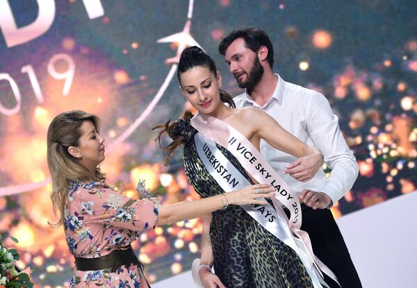 Бортпроводница компании Uzbekistan Airways Карина Рахманова, занявшая третье место на конкурсе красоты Sky Lady 2019 в Москве.